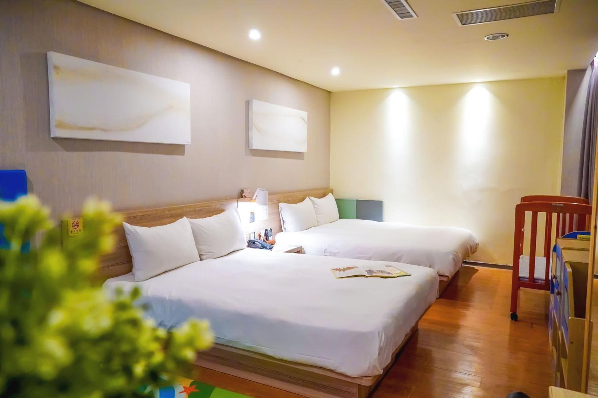Smile 73 Hotel Ταϊχούνγκ Εξωτερικό φωτογραφία