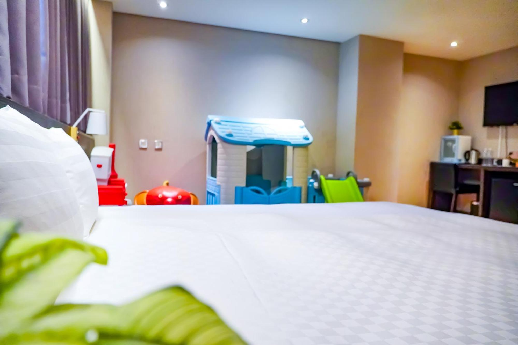 Smile 73 Hotel Ταϊχούνγκ Εξωτερικό φωτογραφία