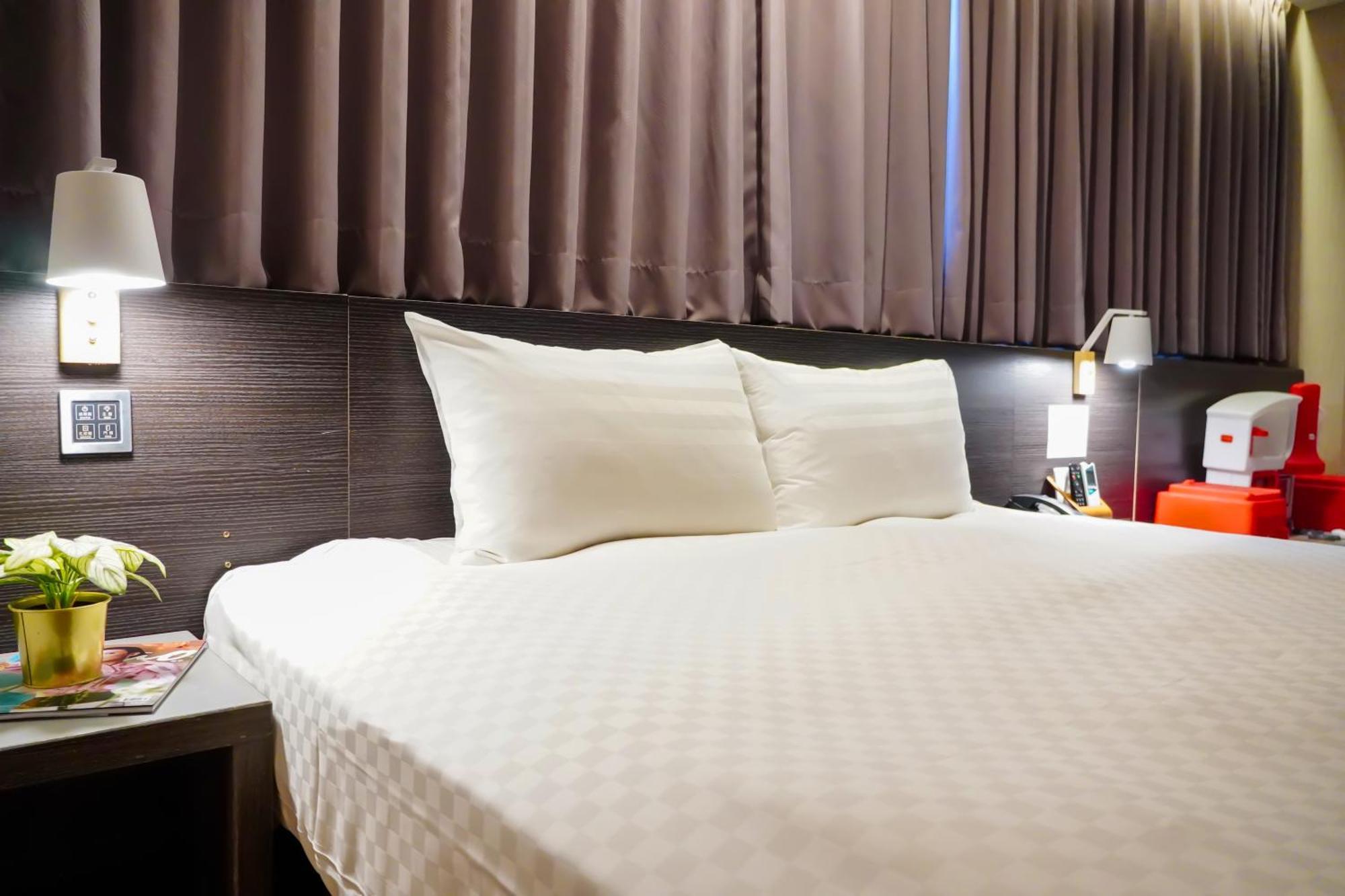 Smile 73 Hotel Ταϊχούνγκ Εξωτερικό φωτογραφία